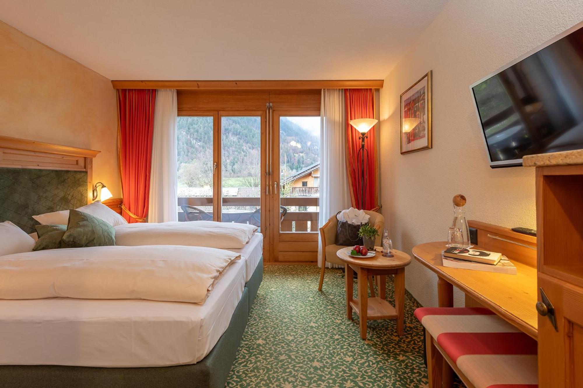 SALZANO Hotel - Spa - Restaurant Unterseen Bagian luar foto